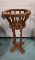 Wooden Plant Stand 16.25" diameter & 31.5" tall