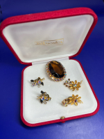 Vintage Majorica Box Cinnamon & AB Rhinestone Brooch earrings