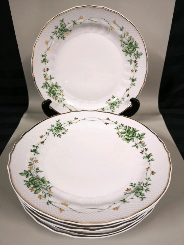 6 Hollohaza Hungary Dinner Plates - Erika Pattern