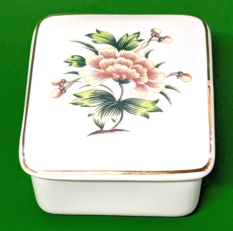 Vintage Hollohaza Floral Lidded Trinket Box