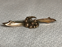 Antique 375 KT Gold Broach 1.5 inches