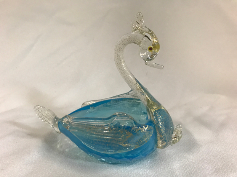 Vintage Murano Glass Swan 4.5 inches tall