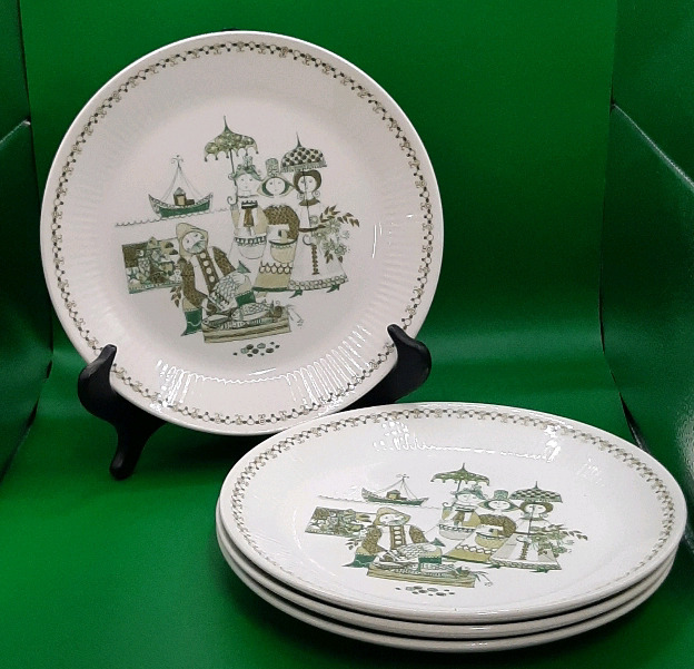 Vintage Four Figgo Flint Dinner Plates