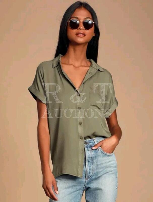 New Women's Top sz Medium by Lulus