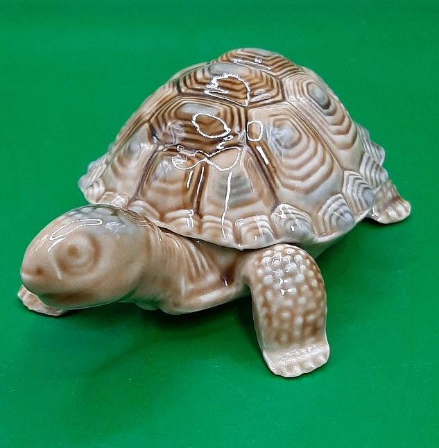 Vintage Wade Tortoise Trinket Box