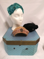 3 Vintage Ladies Hats + Hat Box