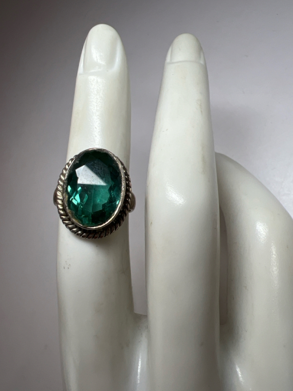 925 Sterling Silver Green Spinel Ring