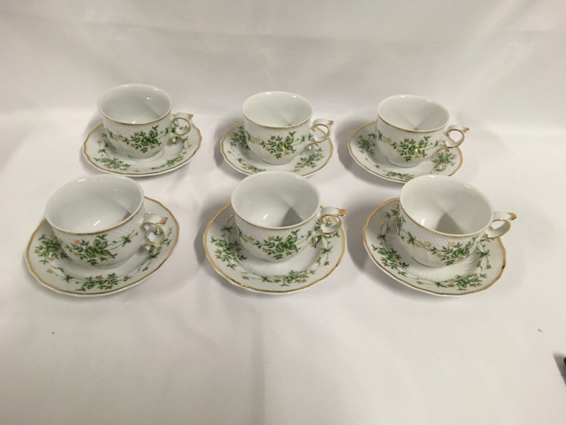 Hollohaza Erika 6 Cups and Saucers Hungary