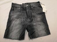 New Women's Jean Shorts sz 28