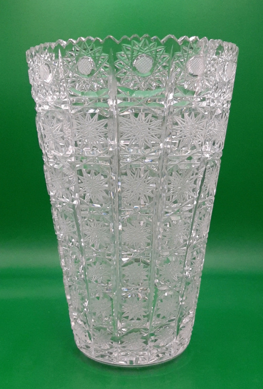 Vintage Pinwheel Crystal Vase