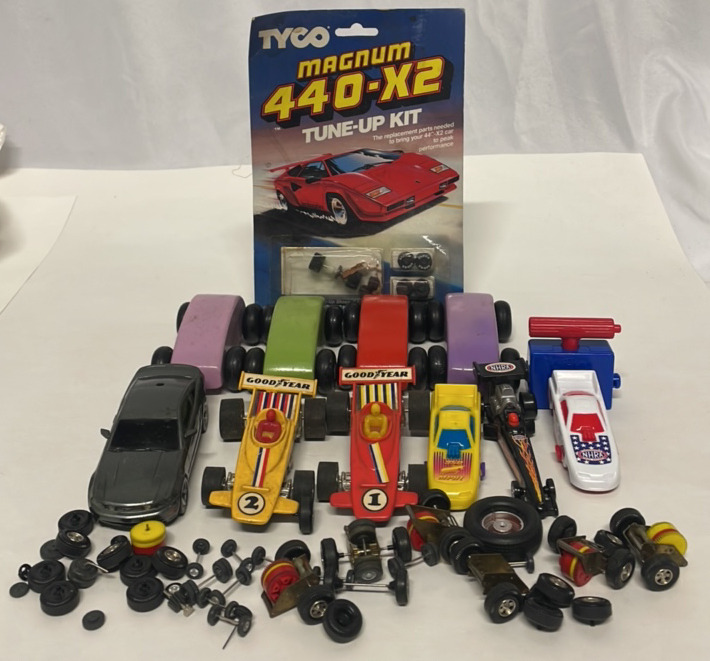 Vintage car racing lot