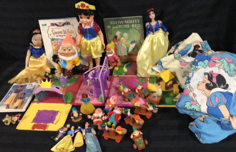 Large Collection Snow White & 7 Dwarves