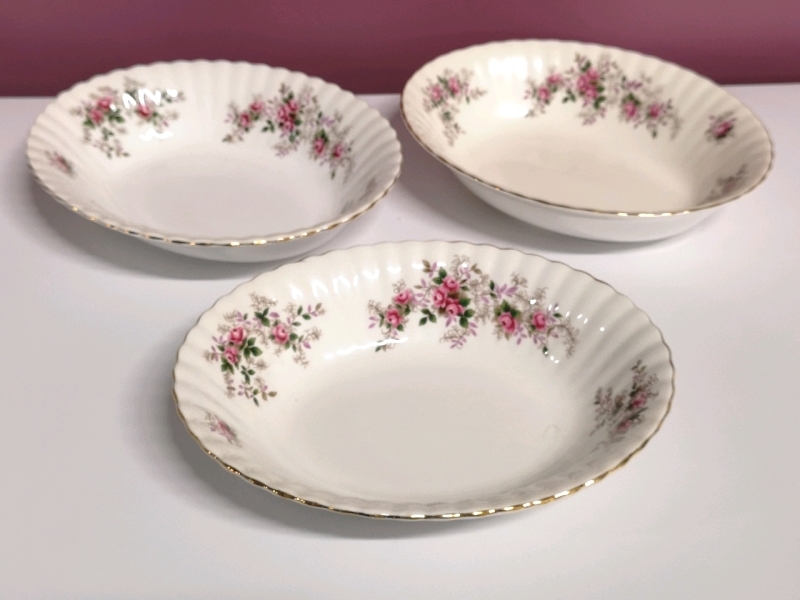 3 Vintage Royal Albert Serving Bowls - Lavender Rose Pattern