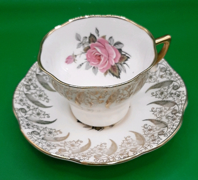 Vintage Stratford of England Rose Teacup