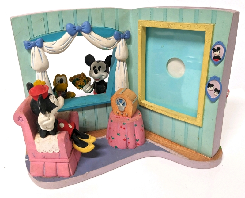 3D Disney Picture Photo Frame Feat. Mickey & Minnie Mouse + Pluto