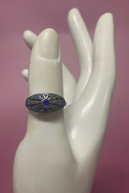 Vintage Sterling and Enamel ring size 6