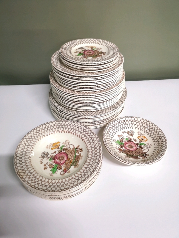 Vintage Myott, Son & Co. Dishes - Bonnie Dundee