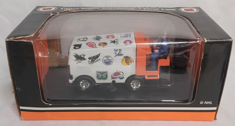 NHL Hockey Team Zanboni Back Diecast , 1:24 Scale . Limited to 3000