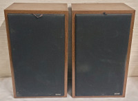 Vintage SOMA SE 250 Bookshelf Speakers , Pair . Untested , As Is
