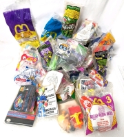 Vintage to Newer Kid's Meal Toys: Dinosaurs, Muppet Babies, Hot Wheels, Dexter's Lab +++