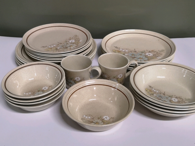 Vintage ROYAL DOULTON Lambethware Dishes - Florinda Pattern