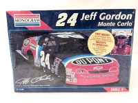 Vintage 1995 Sealed 1:24 Scale Model Racing Car: 24 Jeff Gordon Monelte Carlo