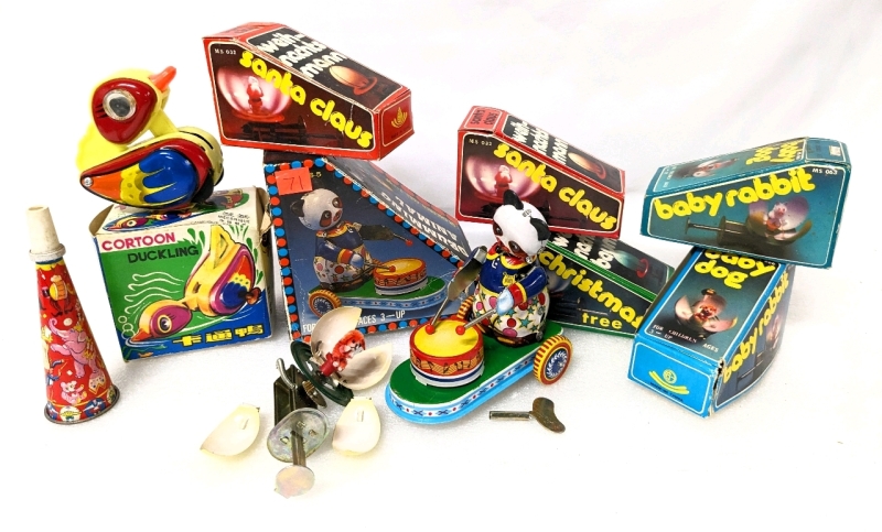 Vintage Tin & Eind-Up Toys (Panda & Duck Working)