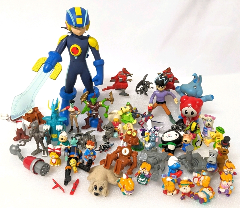 Vintage to Newer: Mega Man NT, Pound Puppies, Iron Giant, Kinder Surprise +