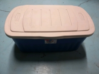 Rubbermaid Large Storage Tote