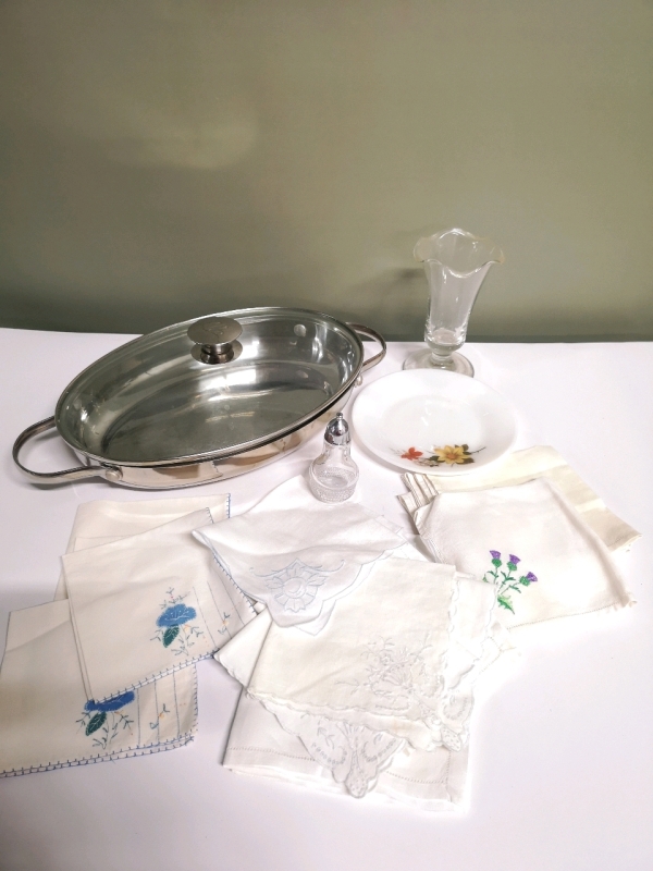 Miscellaneous Kitchen lot - Wolf Gang Puck Pot +