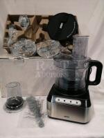 New Braun 8 cup Food Processor FP 301 BI Series (metal)