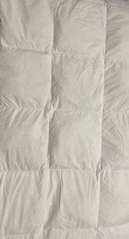 Queen Duvet 85&rdquo; x 85&rdquo; Down Feather