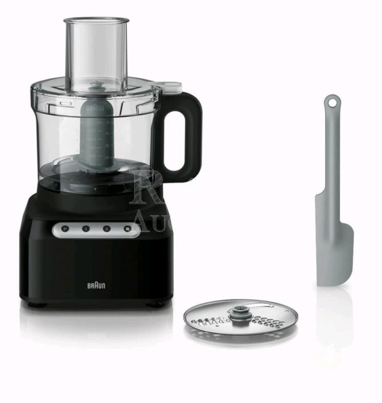 New Braun Food Processor 8 Cup - Model FP 3101BK