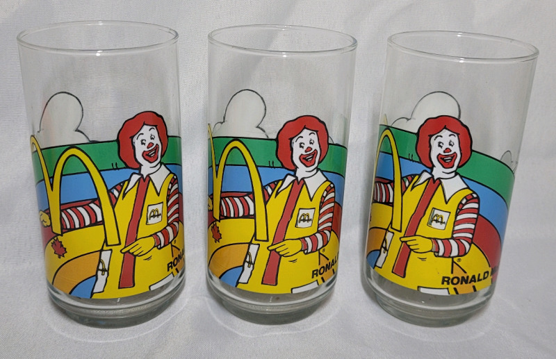Vintage McDonald's " RONALD McDONLAD " 5 5/8" Drinking Glasses , Set of 3 . NOS