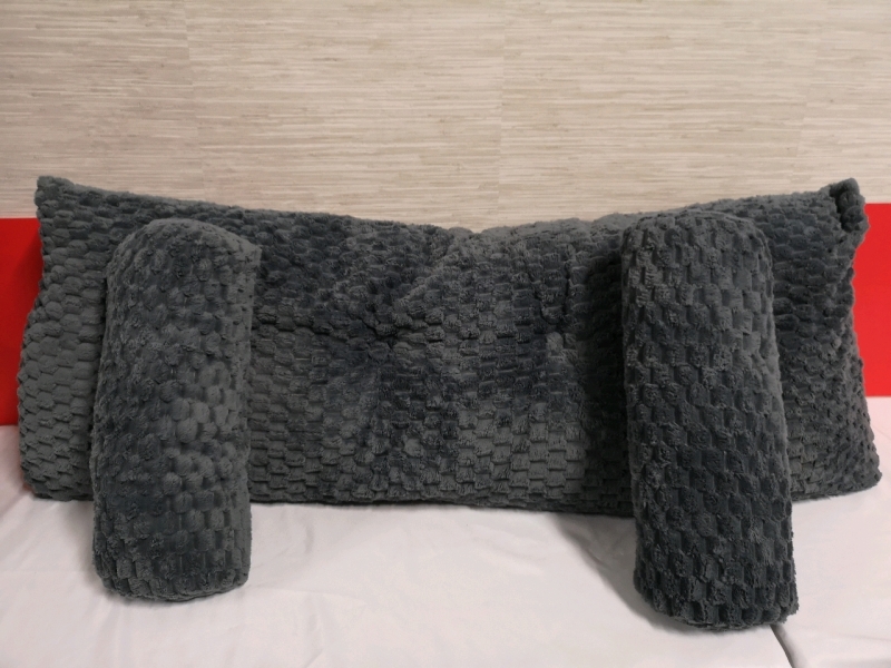 Large Cushion Super Soft and Small Cushions