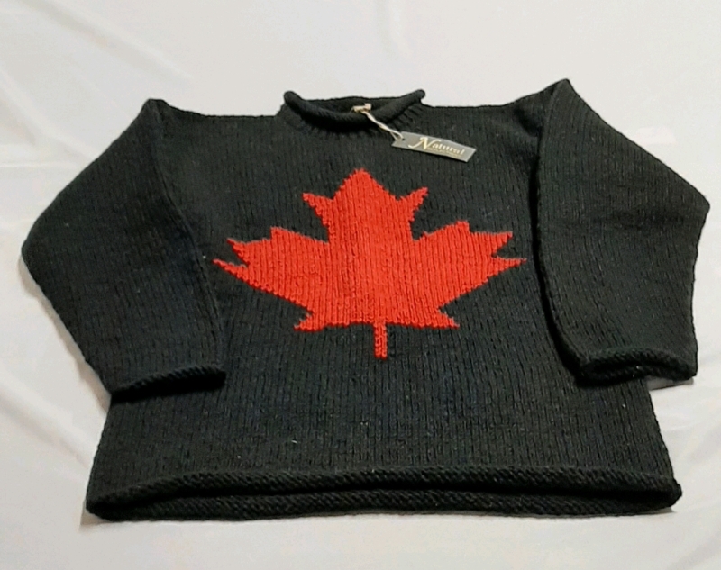 New Natural Reflections Sweater Size Medium
