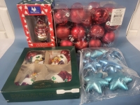 25+ Christmas Ornaments - Mostly New