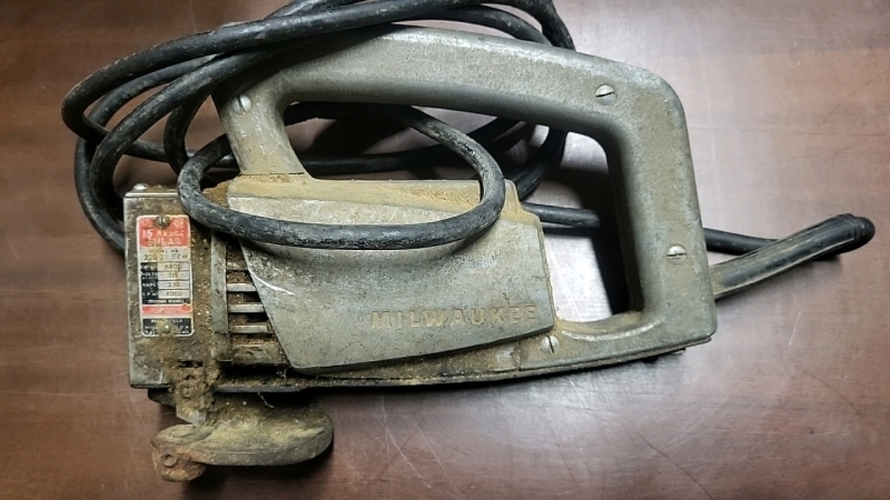 Vintage Milwaukee 16" Guage Shear - Working