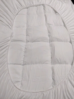 White Elemuse Queen Mattress Cover