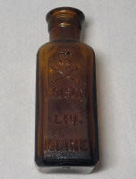 Vintage Amber POISON Liquid Iodine Bottle , 3 3/16" tall . No chips or cracks