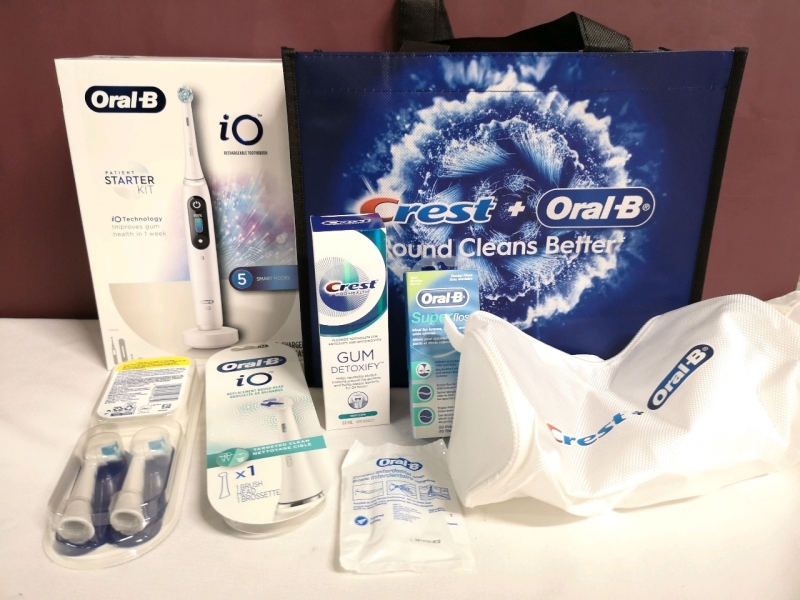 New Oral-B iO Starter Kit Rechargeable Toothbrush + Brush Heads + Toothpaste + Floss +