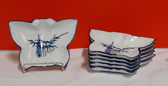 Vintage Asian Butterfly Plates