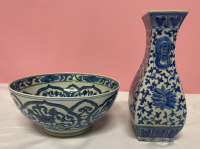 Antique 19th century Chinese Blue and White Bowls and vase