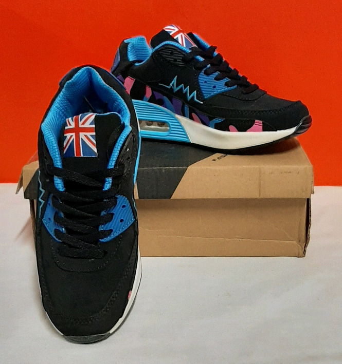 New Youth's Colourful Sports Shoes Size 5CA 36EUR