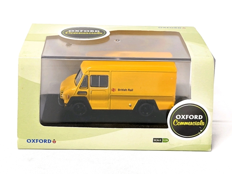 New Oxford Commercial Walk Thru Van British Rail (Yellow) 1:76 Scale Diecast