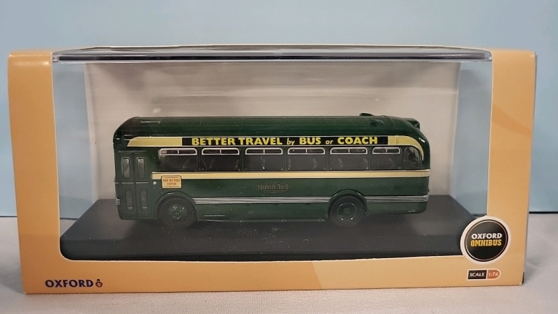 New Oxford Omnibus 1:76 Scale Diecast Bus