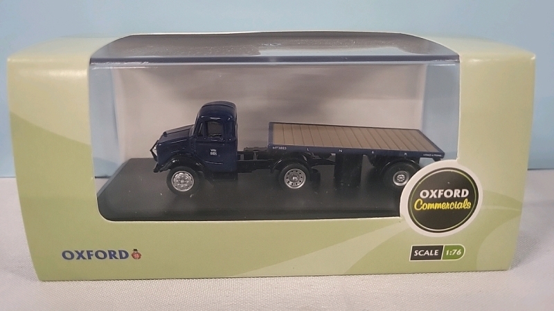 New Oxford Commercials 1:76 Scale Diecast Truck