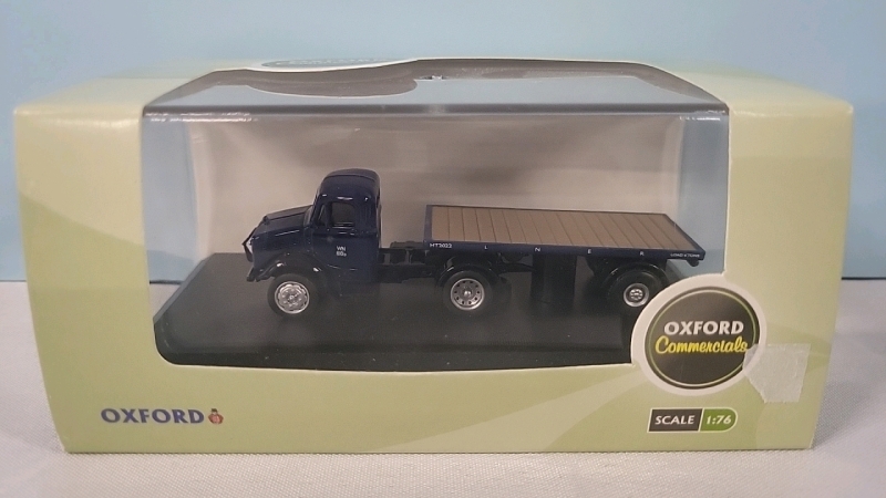 New Oxford Commercials 1:76 Scale Diecast Truck