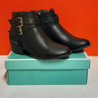 New Youth's Boots Size 1CA 32.5EUR