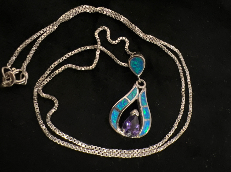 Opal inlay Pendant 925 Sterling Box Chain